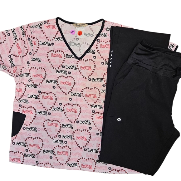 Love Scrub Set - Picture 1 of 2